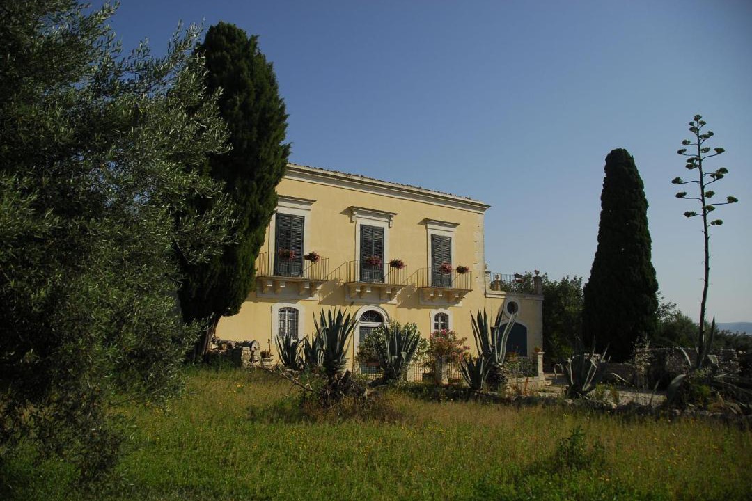 Photo of Others in Casa Papa