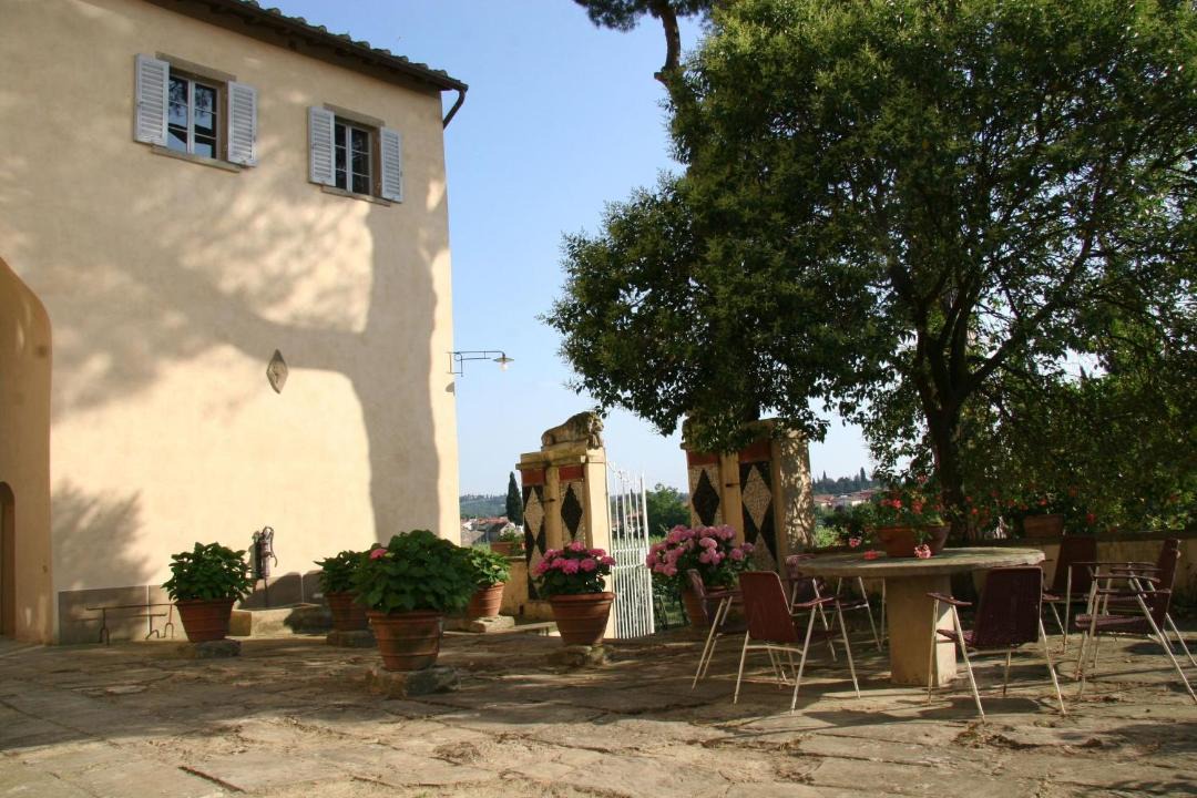 Photo of Buildings in Giovi-Ponte Alla Chiassa