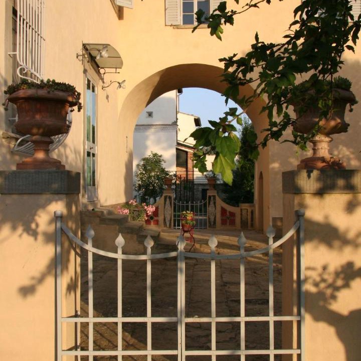 Photo of Buildings in Giovi-Ponte Alla Chiassa