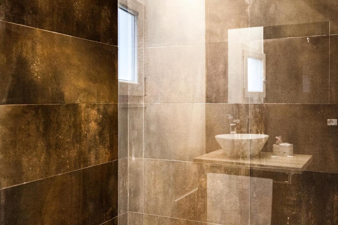 Photo of Bathroom in Palazzolo Acreide Historic Centre