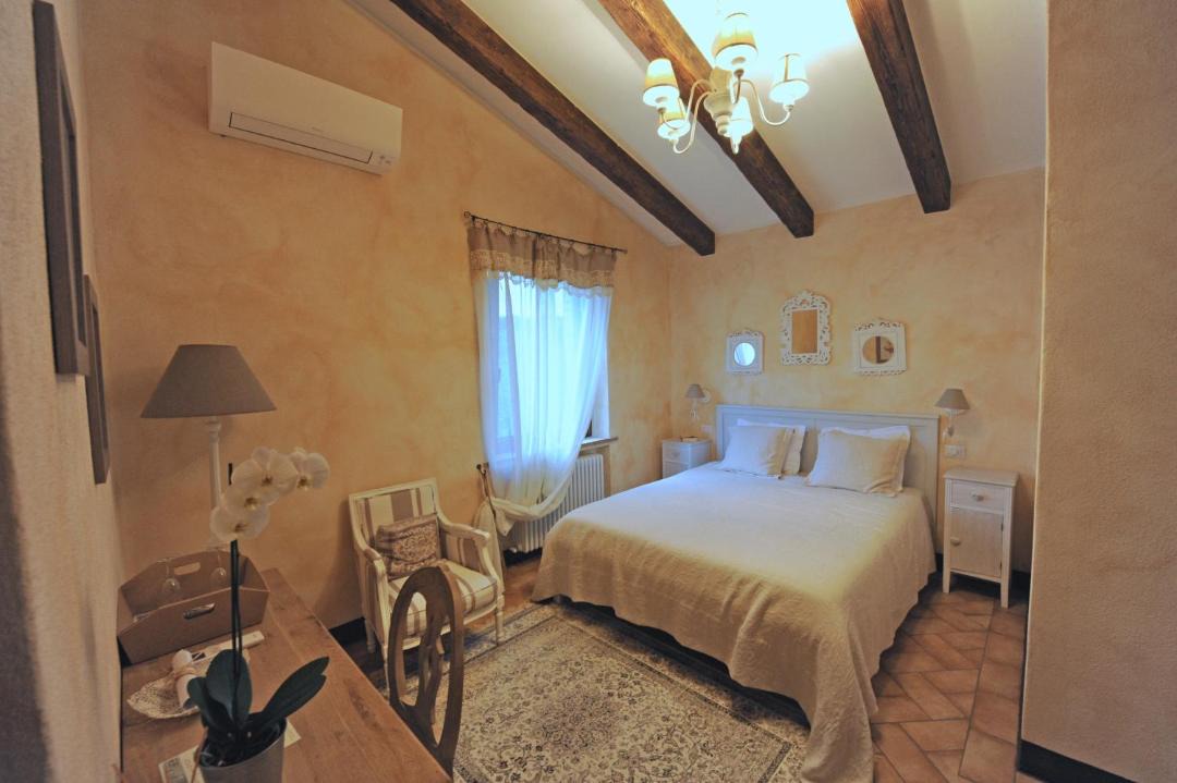 Photo of Bedroom in Montorsaio