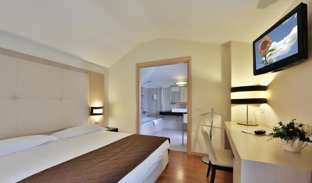 Photo of Bedroom in Mompiano