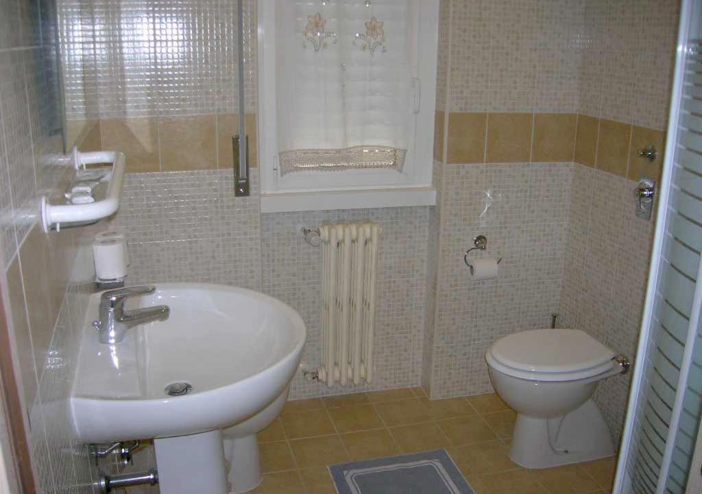 Photo of Bathroom in Monza