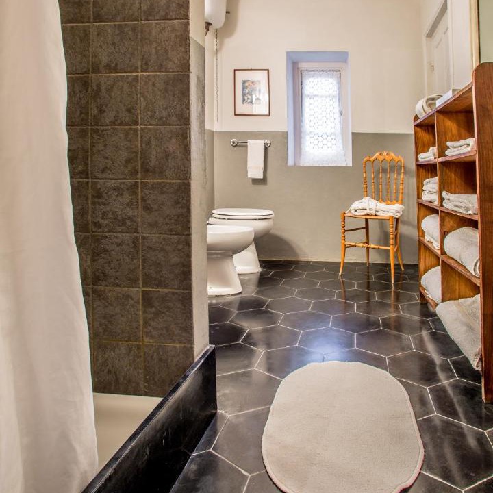 Photo of Bathroom in Gavi