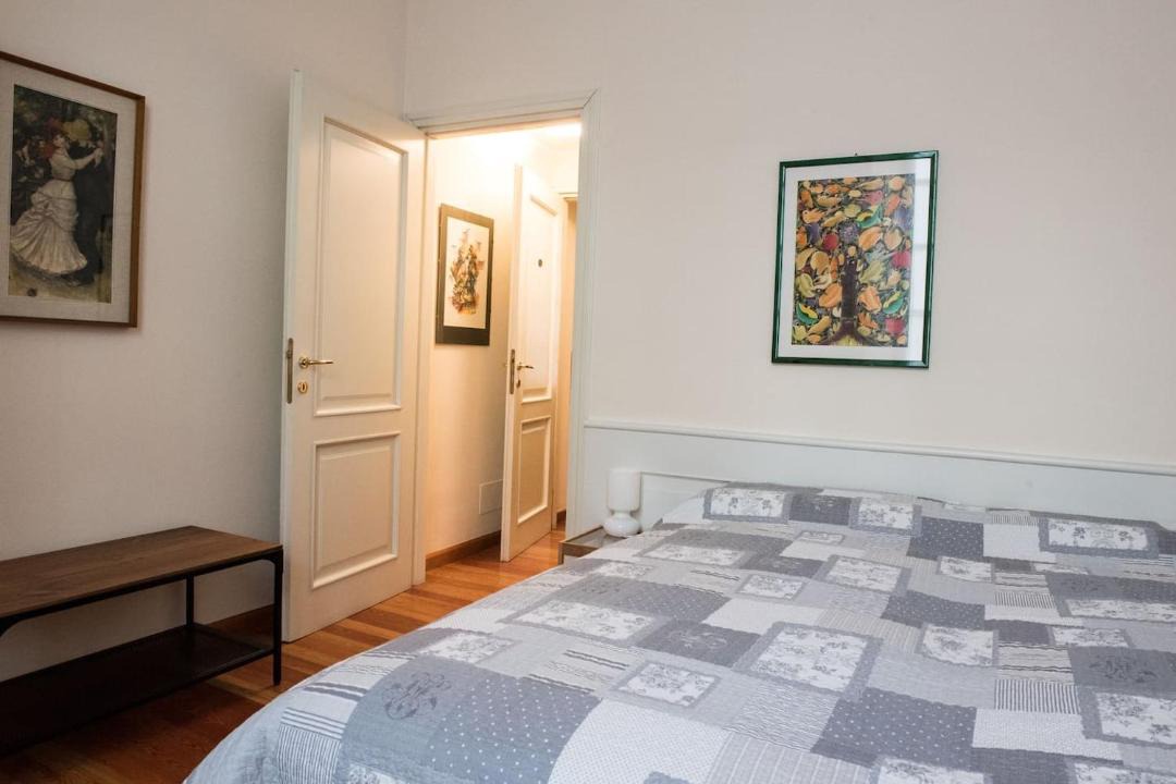Photo of Bedroom in Como City Centre