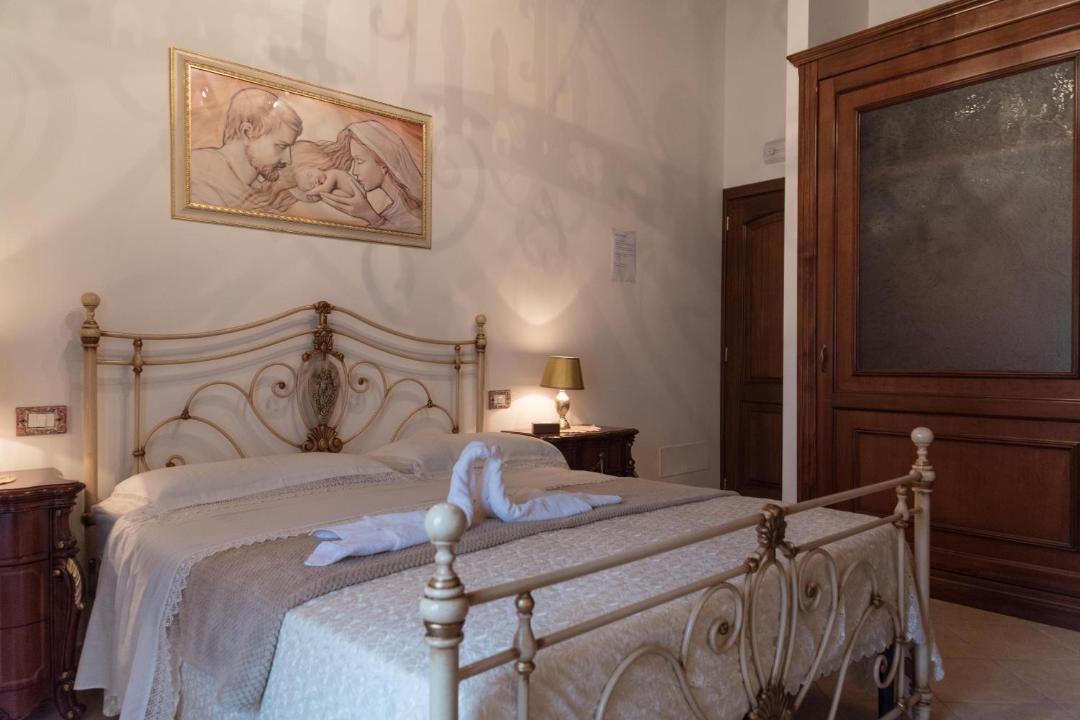 Photo of Bedroom in Castellabate