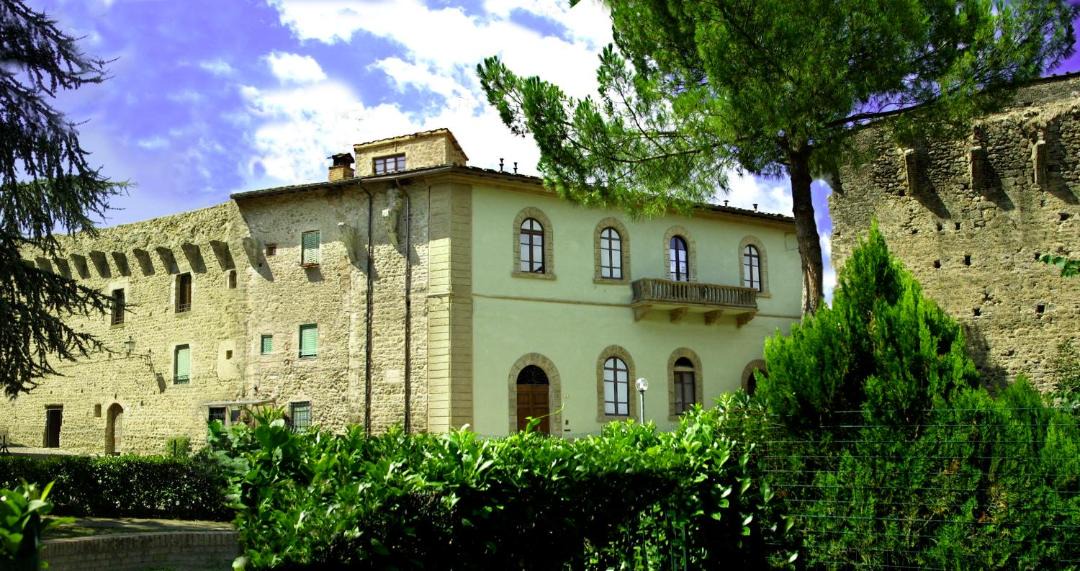Photo of Buildings in Staggia