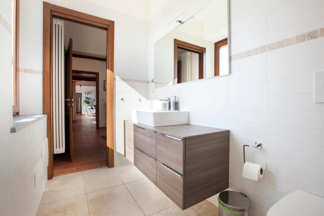 Photo of Bathroom in Montegrosso dʼAsti
