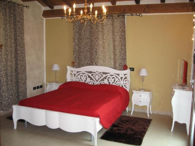 Photo of Bedroom in Borgo Montone
