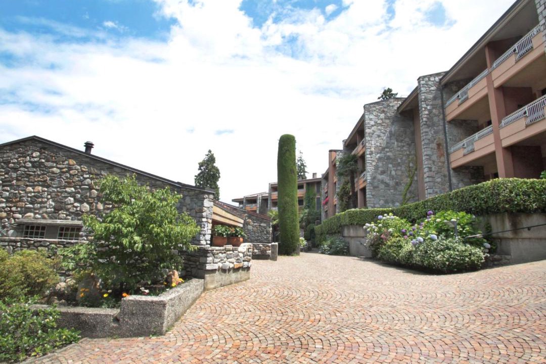 Photo of Buildings in Porto Valtravaglia