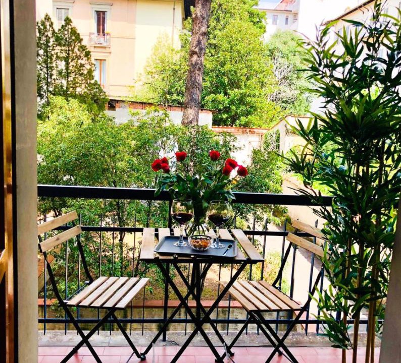 Photo of Patio Balcony in Le Cure