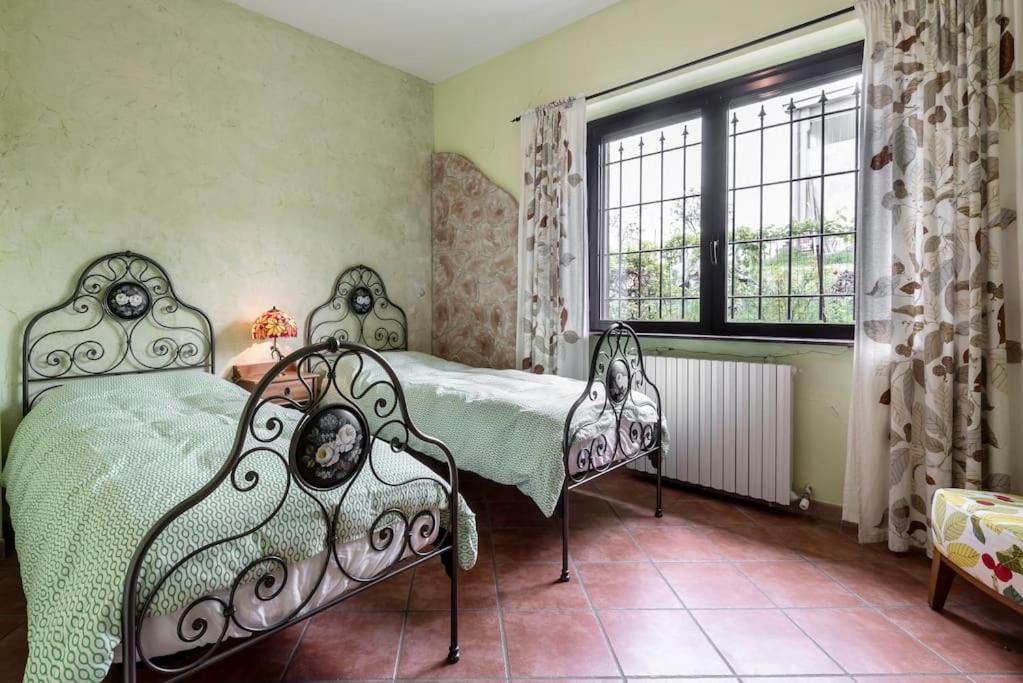 Photo of Bedroom in Montecalvo Versiggia