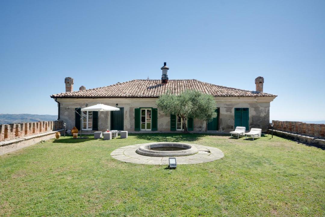 Photo of Buildings in Caccuri
