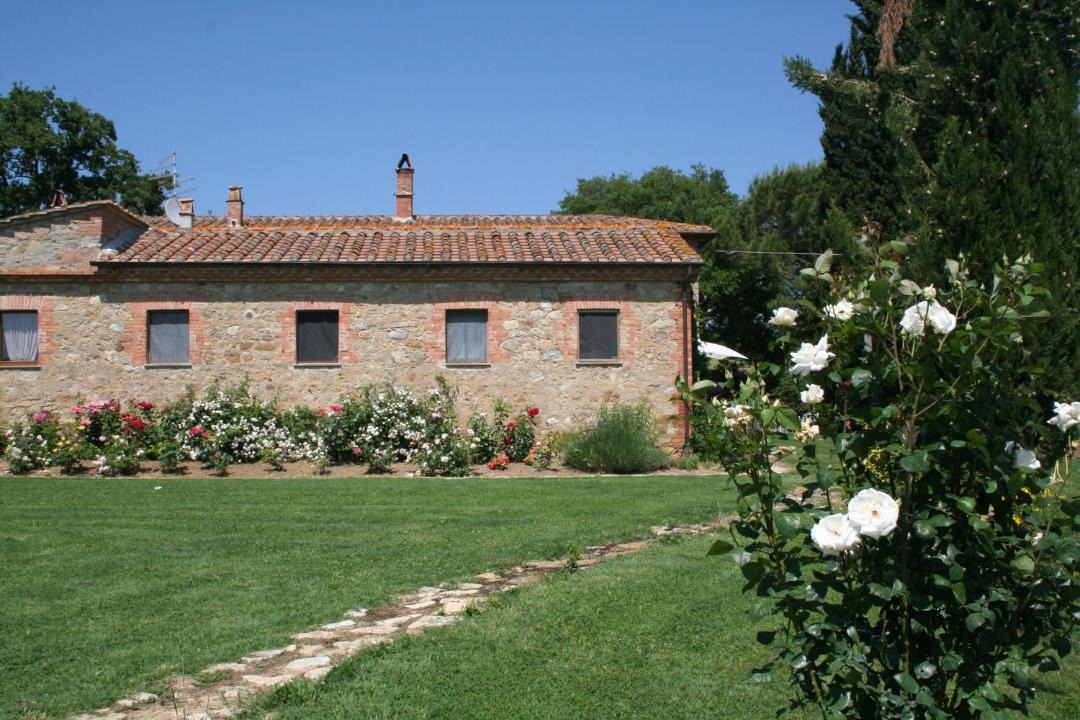 Photo of Others in Pienza