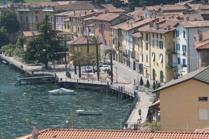 Photo of Buildings in Riva di Solto