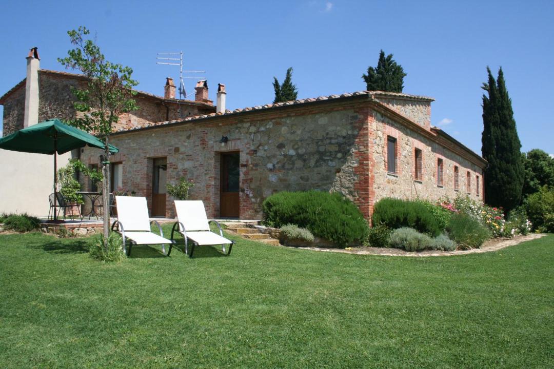 Photo of Others in Pienza