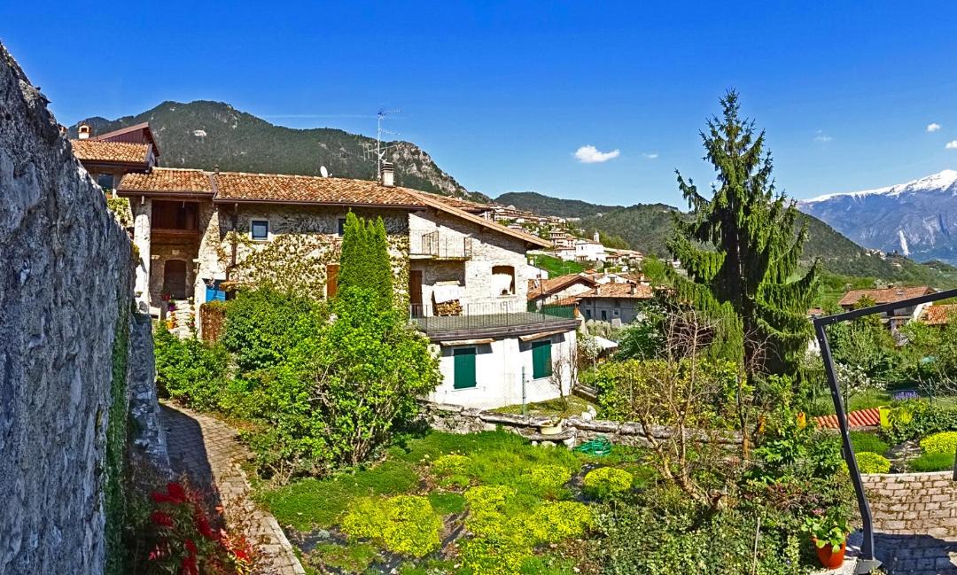 Photo of Buildings in Vesio