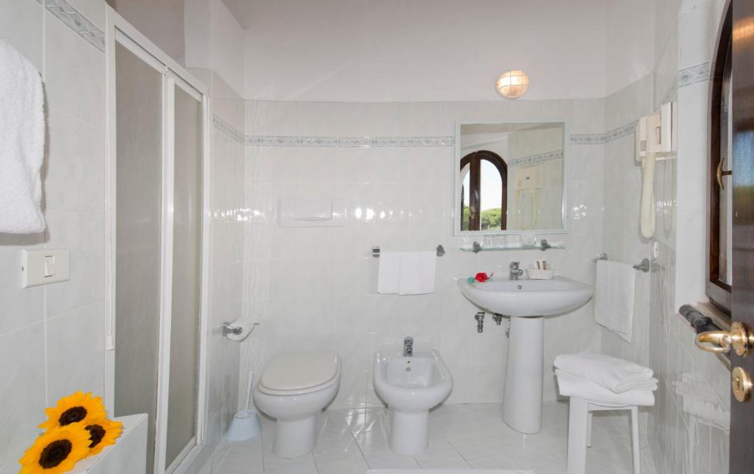 Photo of Bathroom in Mola