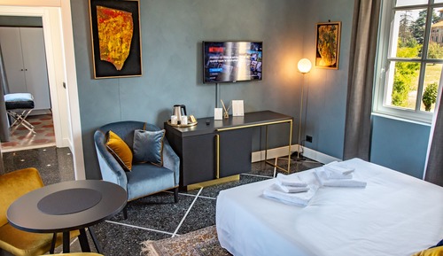 Deluxe Quadruple Room