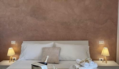 Deluxe Apartment, 2 Bedrooms, Partial Sea View