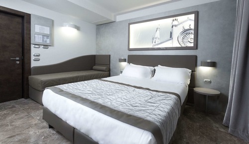 Executive Room, 1 King Bed, Non Smoking (with Sofabed)