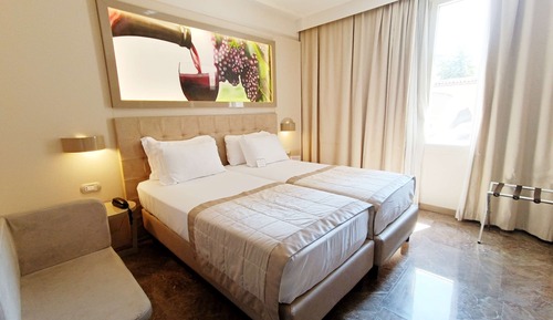 Classic Room, 2 Twin Beds, Non Smoking