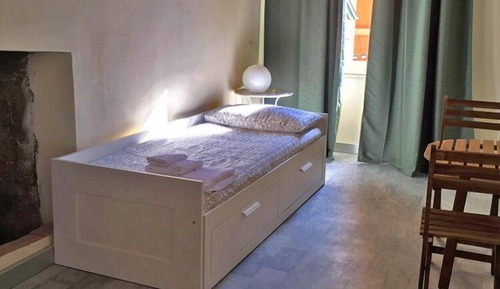 Single Room, Shared Bathroom