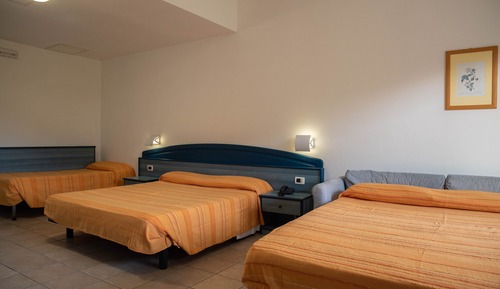 Family Suite (5 people)