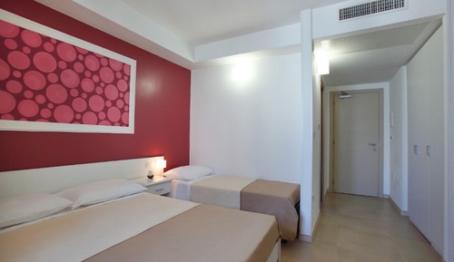 Comfort Quadruple Room