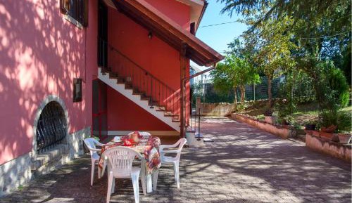 Three-Bedroom Vacation Home 