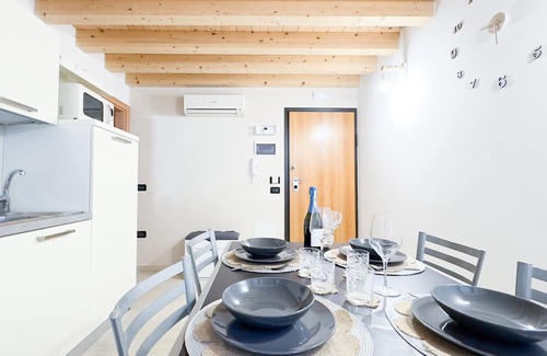 Chioggia Apartment | Romantic Flower - One Bedroom Apartment, Sleeps 4