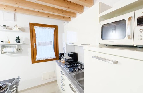 Chioggia Apartment | Romantic Flower - One Bedroom Apartment, Sleeps 4