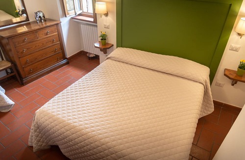Spello Villa | Emerald Apt City Center