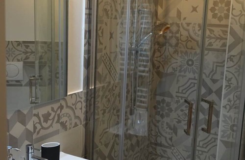 Monte San Giusto House | The tower room rentals monte san giusto The city of smiles