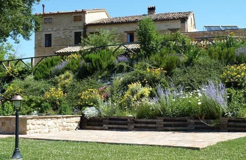 San Ginesio Apartment | Spacious 2-bedroom apartment with wonderful views of the Sibillini Mountains