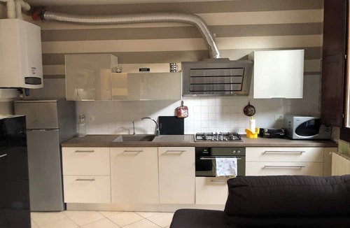 Ravenna Apartment | Mdm Apartament near City Center, Pubs, Restaurants, Takeaway, Pizza