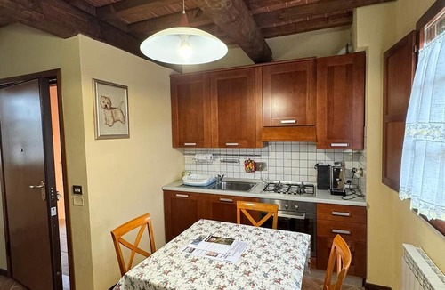 San Vivaldo Apartment | Dreamy Tuscan Escape Apt Il Borghetto with Pool Near San Gimignano